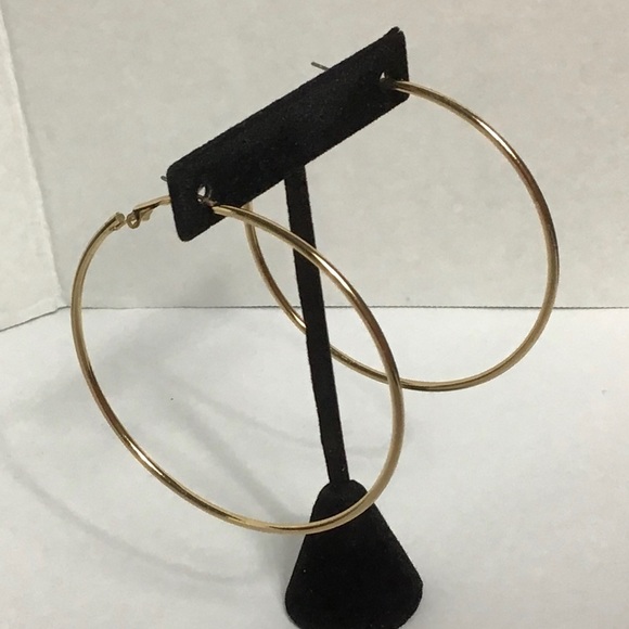 Jewelry - CLEARANCE- Gold Tone 2 1/2” Hoop Earrings